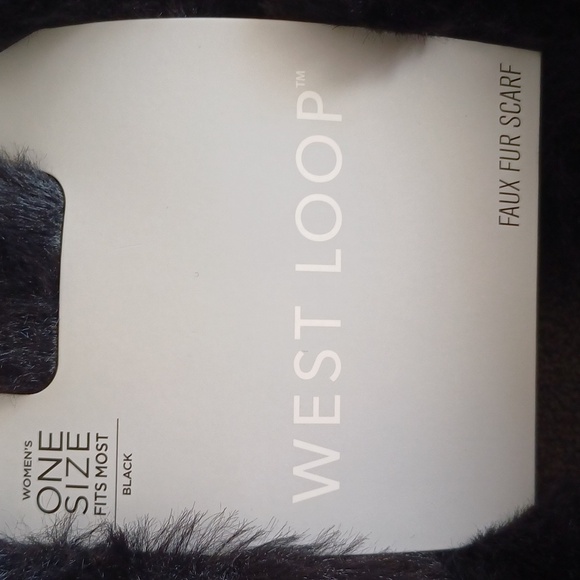 COPY - Women Faux Fur Scarf New with Tag - Picture 2 of 5